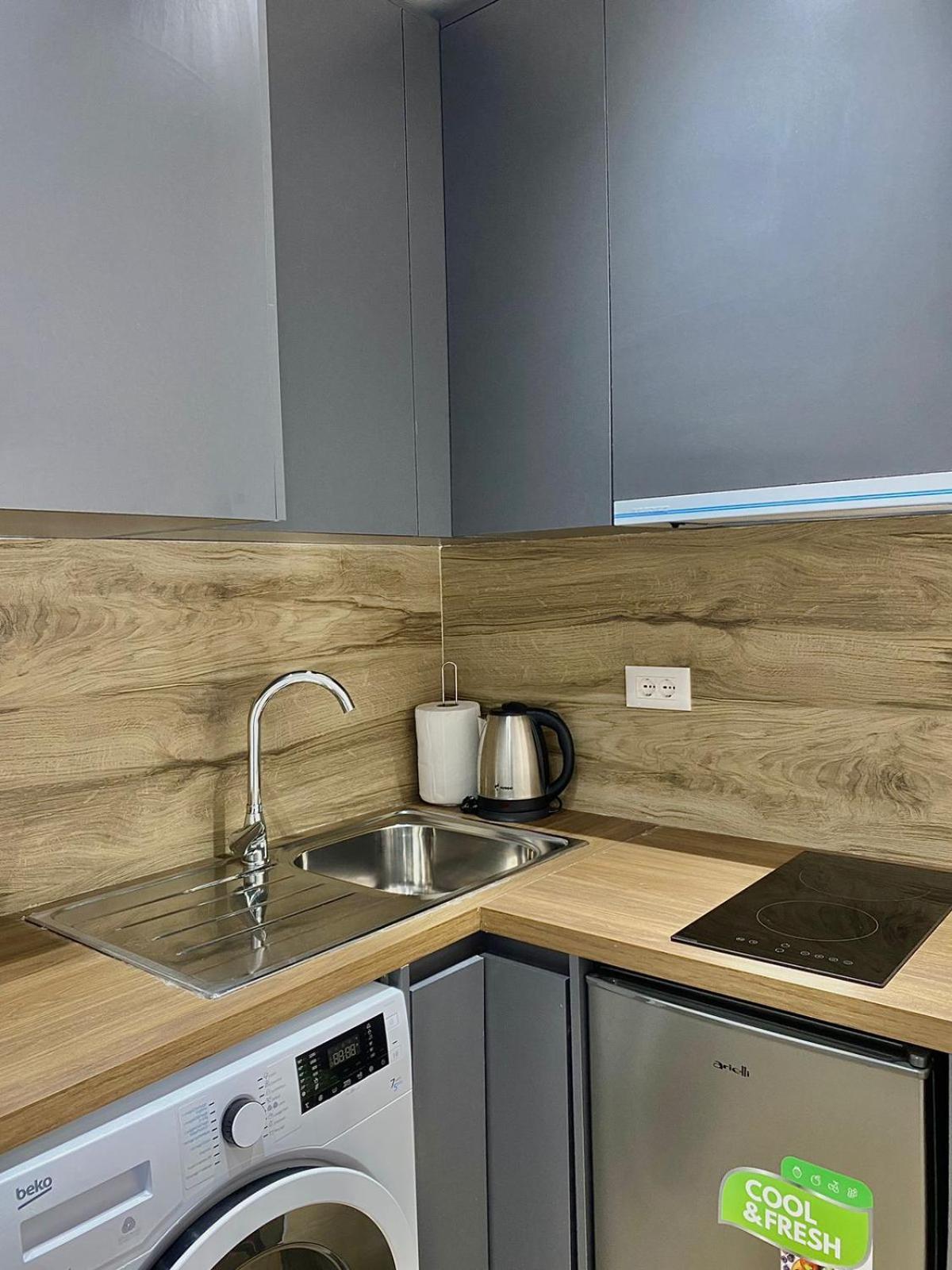 Mara Central Apartment 3 Tirana Exterior photo